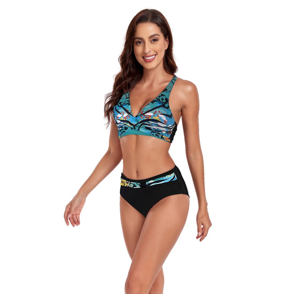 New Beach Split Swimsuit Summer Lady Sexy Halter Bikini - Image 2