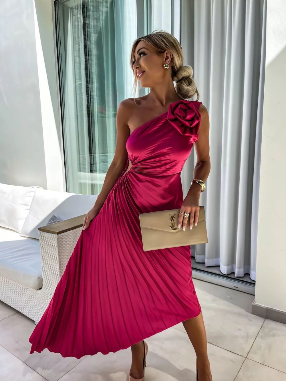 Ins Pleated One-shoulder Dress With Big Rose Flower Fashionable Sexy Evening Party Club Asymmetrical Dress - Image 6