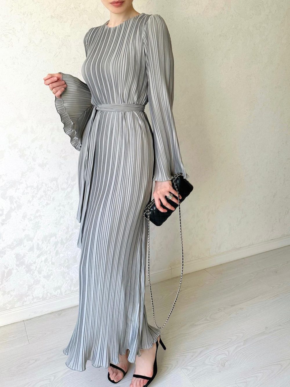 Elegant Pleated Bell Sleeve Mid-length Dress Women's Clothing - Image 4