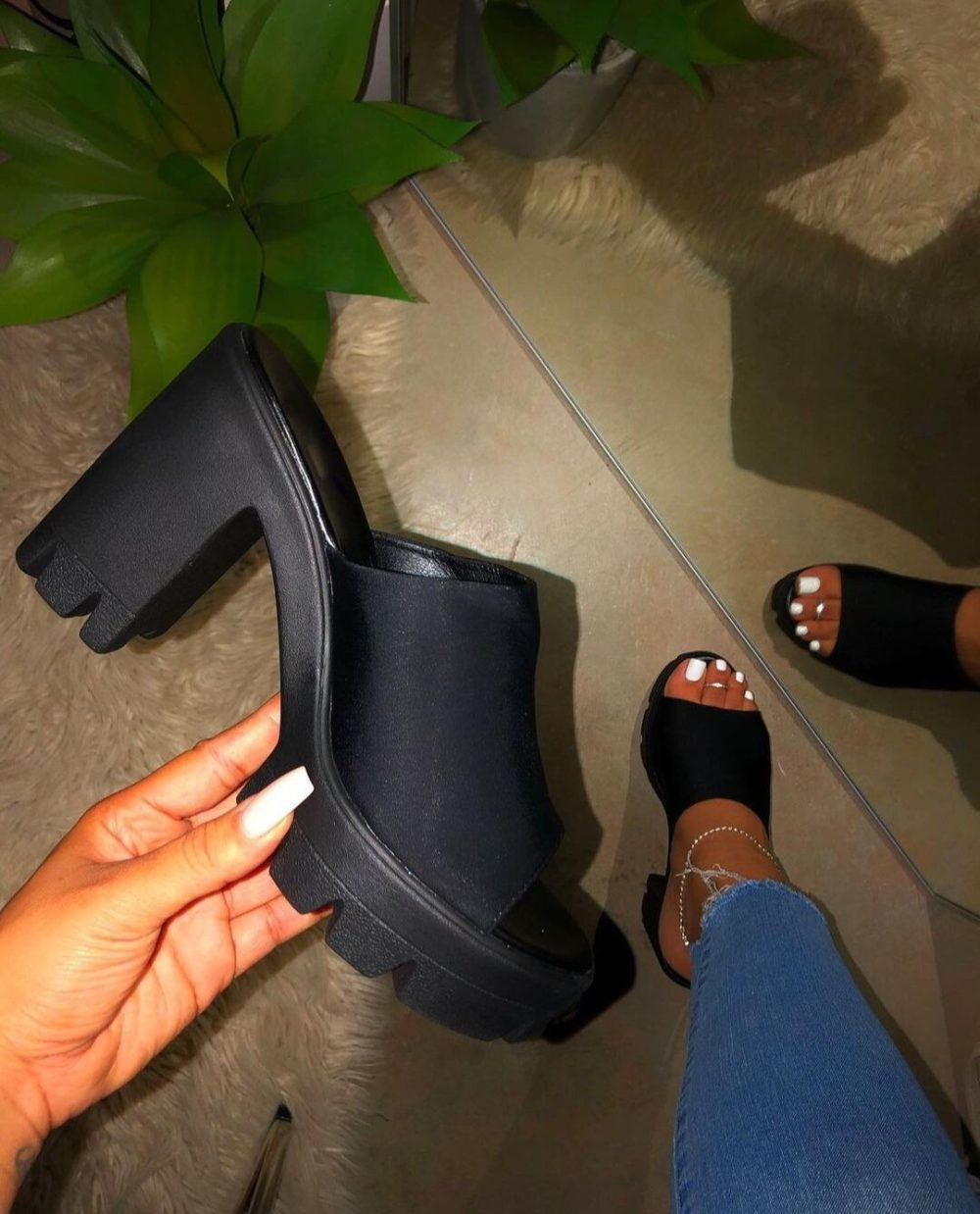 One-word Thick High-heeled Sexy Suede Slippers - Image 4
