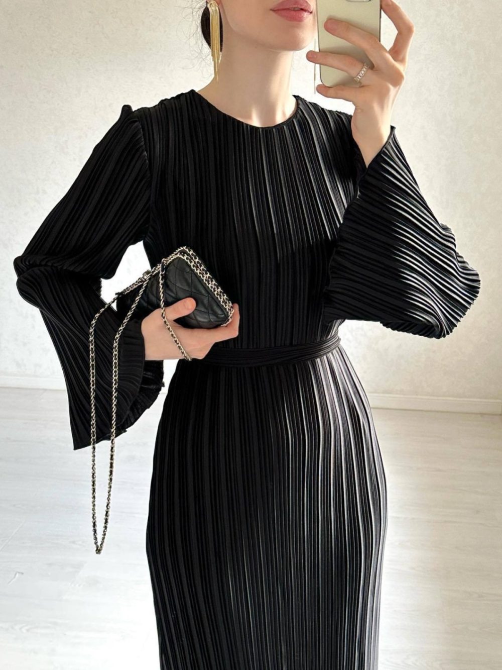 Elegant Pleated Bell Sleeve Mid-length Dress Women's Clothing - Image 6