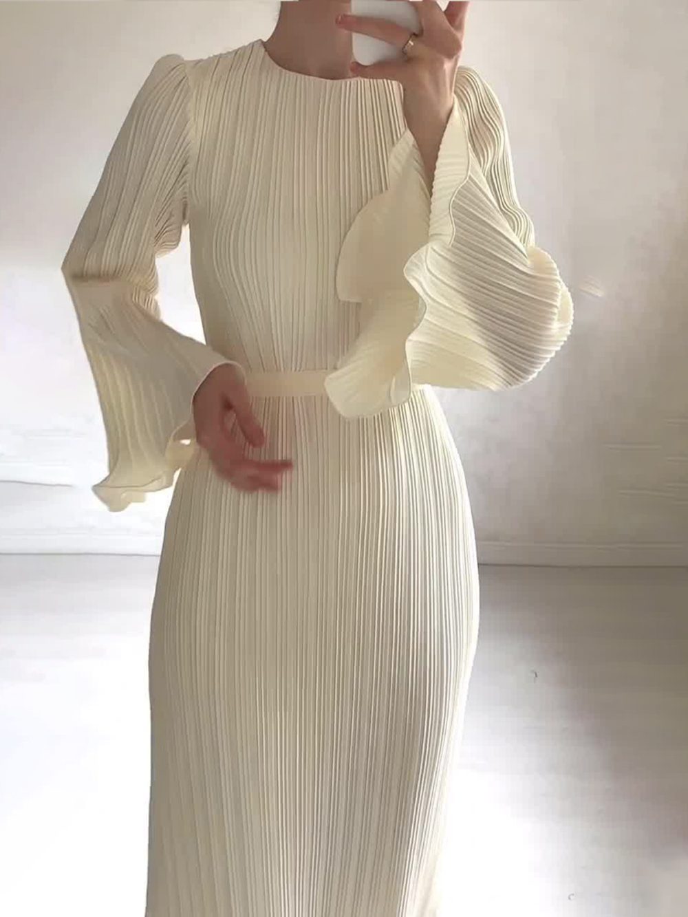 Elegant Pleated Bell Sleeve Mid-length Dress Women's Clothing - Image 3