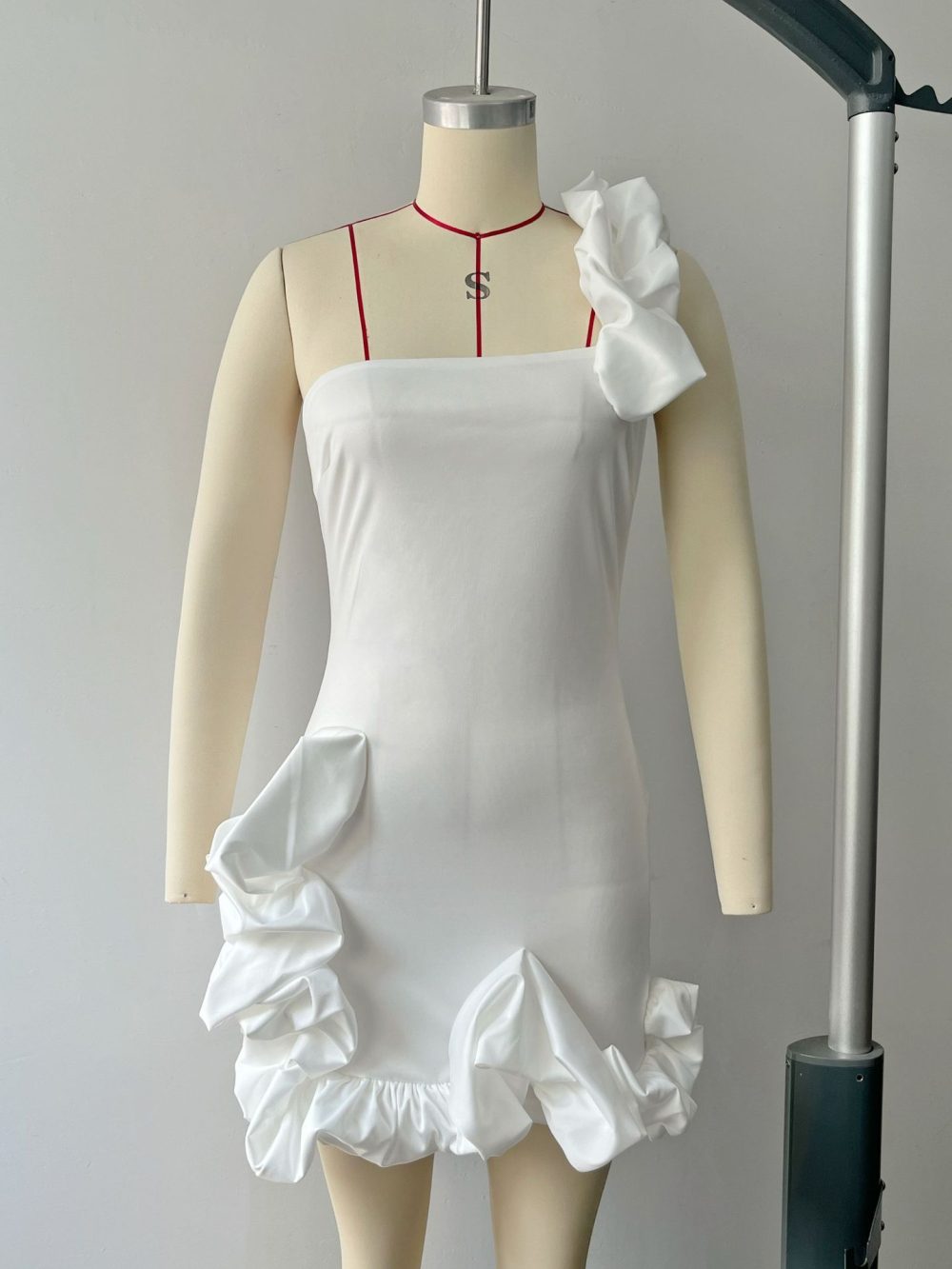 Women's Ruffled Bud Waist Dress - Image 7